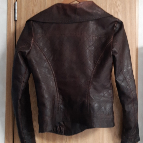 Guess faux leather jacket. Vegan friendly! - Picture 2 of 6